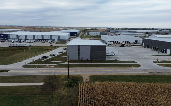 Pictures of Industrial property located at 10000 6th St SW, Cedar Rapids, IA 52404 for lease - image #1