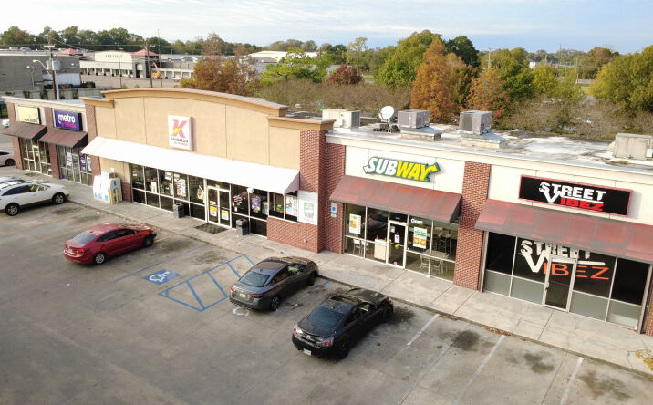 Pictures of Retail property located at 6103 Florida Blvd, Baton Rouge, LA 70806 for lease - image #1