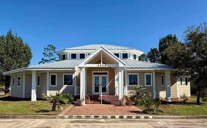 Pictures of Office property located at 2426 Jenks Ave, Panama City, FL 32405 for lease - image #1
