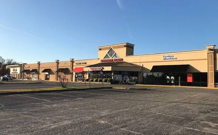 Pictures of Retail, Office, Restaurant property located at 1600 W howard, Tarboro, NC 27886 for lease - image #1