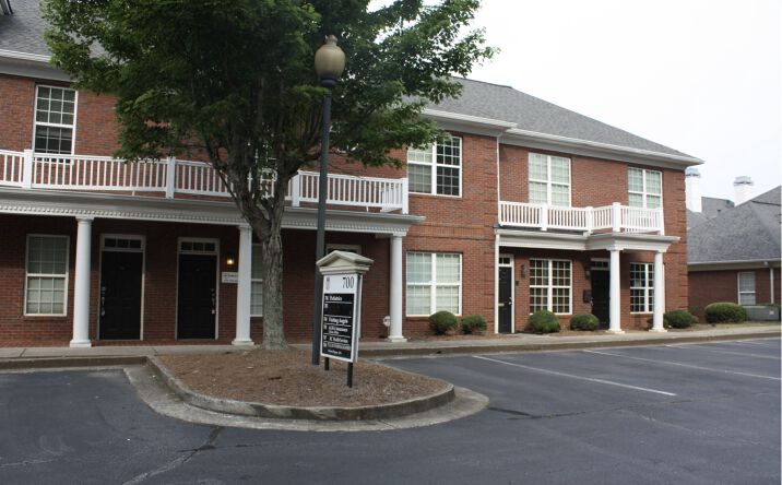 Pictures of Office property located at 3950 Cobb Pkwy NW, Acworth, GA 30101 for lease - image #1