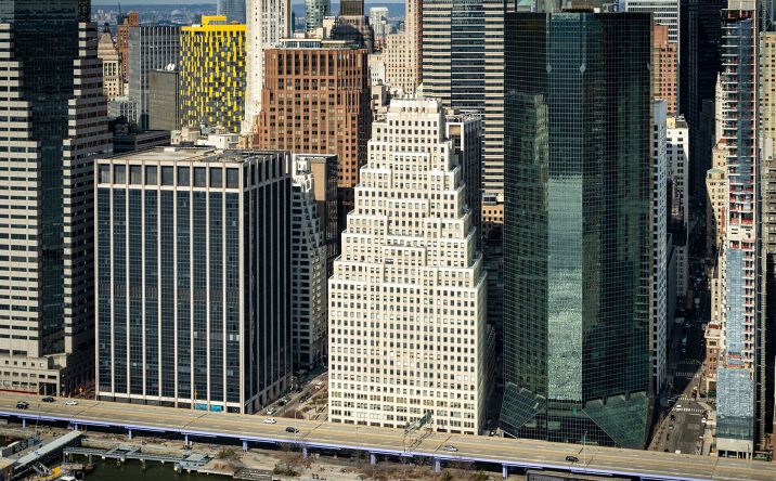 Pictures of Office property located at 120 Wall Street, New York, NY 10005 for lease - image #1