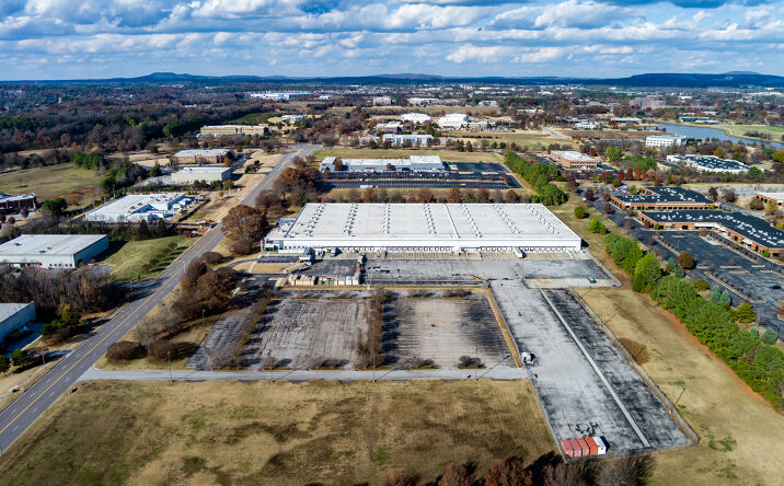 Pictures of Industrial property located at 300 Diamond Dr NW, Huntsville, AL 35806 for lease - image #1