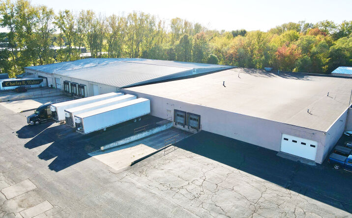 Pictures of Industrial property located at 2135 Industrial Pkwy, Elkhart, IN 46516 for lease - image #1