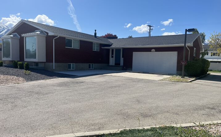 Pictures of Retail, Office property located at 1260 E Center St, Spanish Fork, UT 84660 for lease - image #1