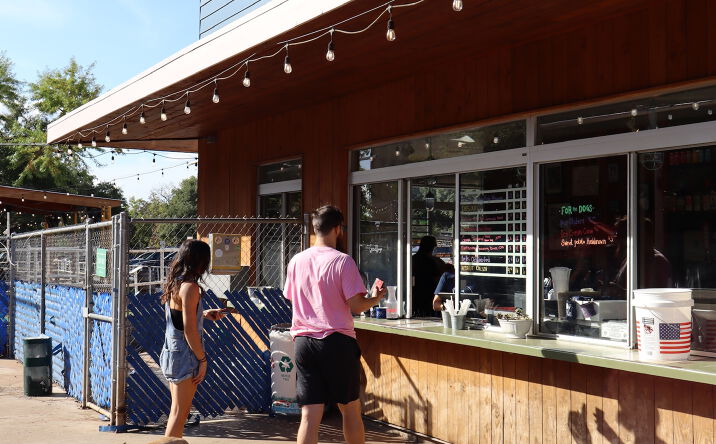 Pictures of Restaurant property located at 6700 Burnet Rd, Austin, TX 78757 for lease - image #1