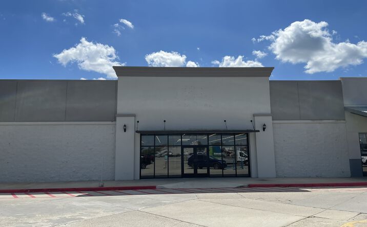 Pictures of Retail property located at 1539 Martin Luther King Blvd, Houma, LA 70360 for lease - image #1