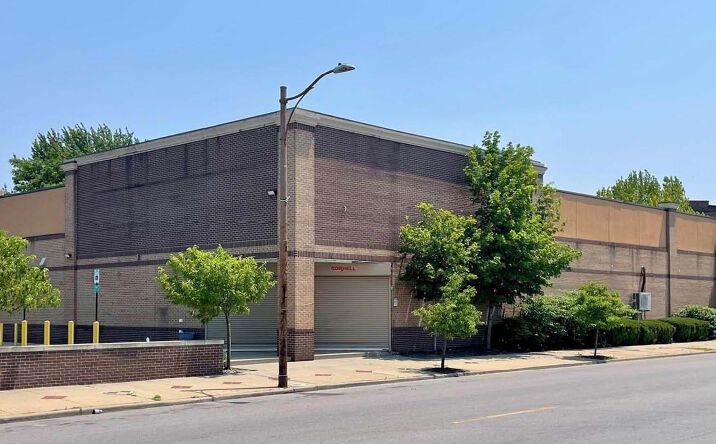 Pictures of Retail property located at 3136 Lagrange St, Toledo, OH 43608 for lease - image #1