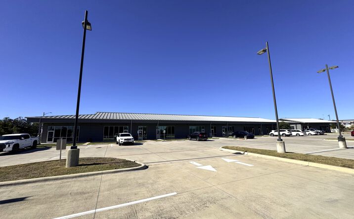 Pictures of Retail, Office property located at 10222 Pecan Park Blvd, Austin, TX 78729 for lease - image #1