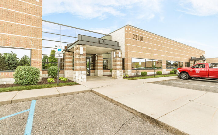 Pictures of Office property located at 22710 Haggerty Road, Farmington Hills, MI 48335 for lease - image #1
