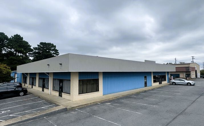 Pictures of Office, Industrial property located at 5120 W 65th St, Little Rock, AR 72209 for lease - image #1