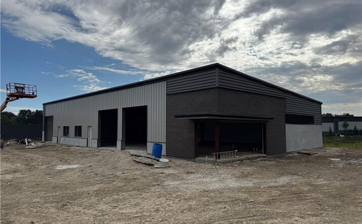 Pictures of Industrial, Retail property located at 2133 E Kansas City Road Road, Olathe, KS 66061 for lease - image #1