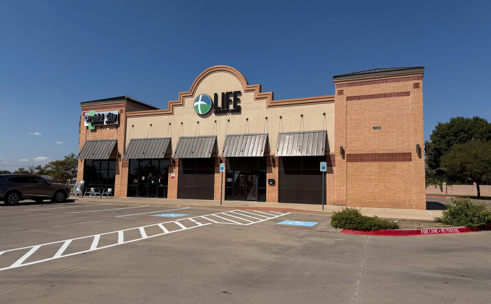 Pictures of Retail, Special Purpose property located at 2135 Southeast Pky, Arlington, TX 76018 for lease - image #1
