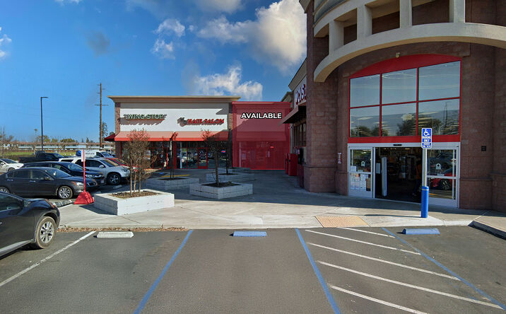 Pictures of Retail property located at 3102 Geer Rd, Turlock, CA, Turlock, CA 95382 for lease - image #1