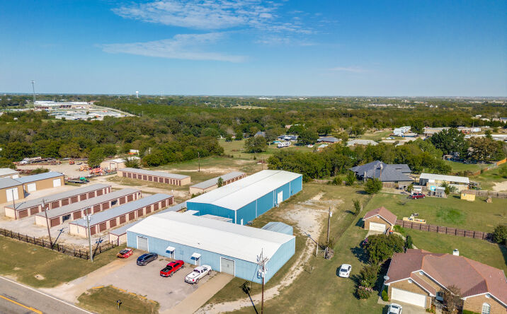 Pictures of Industrial property located at 473 Farm to Market Rd 3133, Van Alstyne, TX 75495 for lease - image #1
