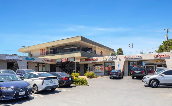 Pictures of Retail property located at 5237 Paramount Blvd, Lakewood, CA 90712 for lease - image #1