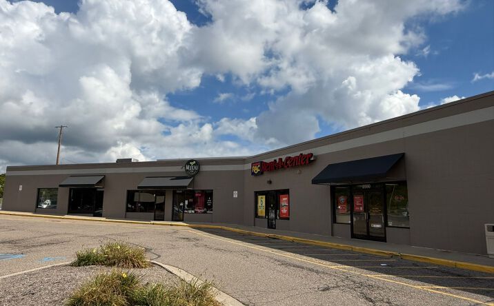Pictures of Retail property located at 2518-2620 E. Grand River Avenue, Howell, MI 48843 for lease - image #1