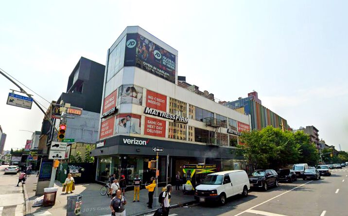 Pictures of Retail property located at 166 W 125th St, New York, NY 10027 for lease - image #1