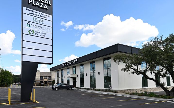 Pictures of Office property located at 1804 NE Interstate 410 Loop, San Antonio, TX 78217 for lease - image #1