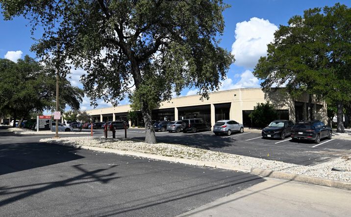 Pictures of Office property located at 2391 NE Loop 410, San Antonio, TX 78217 for lease - image #1