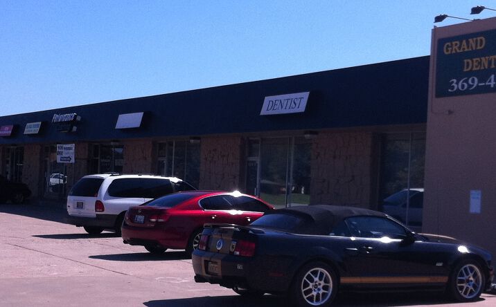 Pictures of Retail property located at 12601 S Memorial Dr, Bixby, OK 74008 for lease - image #1