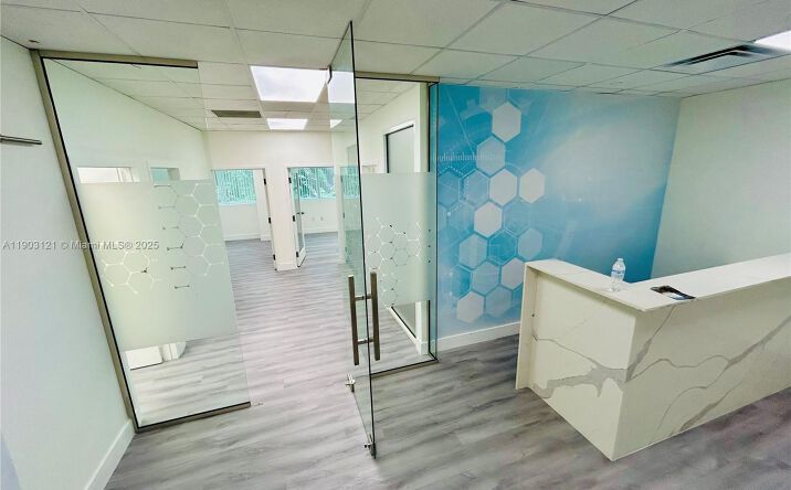 Pictures of Office property located at 10305 NW 41st St # 216, Doral, FL 33178 for lease - image #1