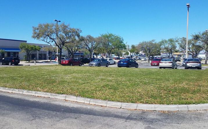 Pictures of Land property located at 862 US-441, Hollywood, FL 33023 for lease - image #1