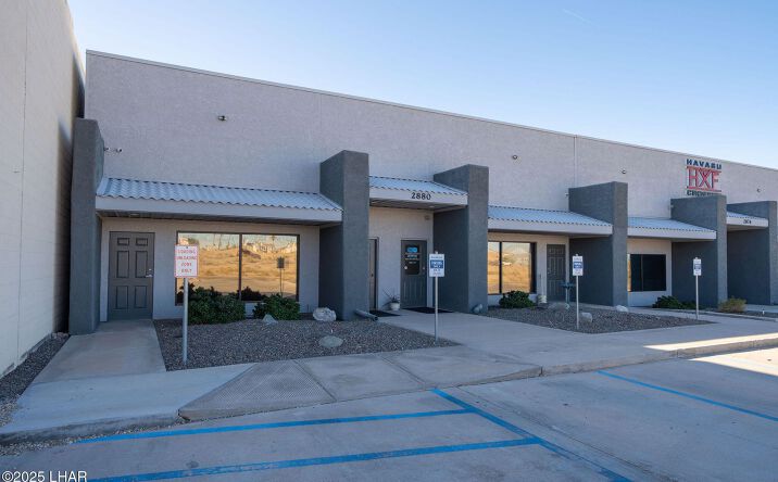 Pictures of Retail, Office, Industrial property located at 2880 Sweetwater Ave, Lake Havasu City, AZ 86406 for lease - image #1