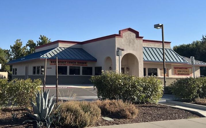 Pictures of Restaurant property located at 1435 Ary Ln, Dixon, CA 95620 for lease - image #1