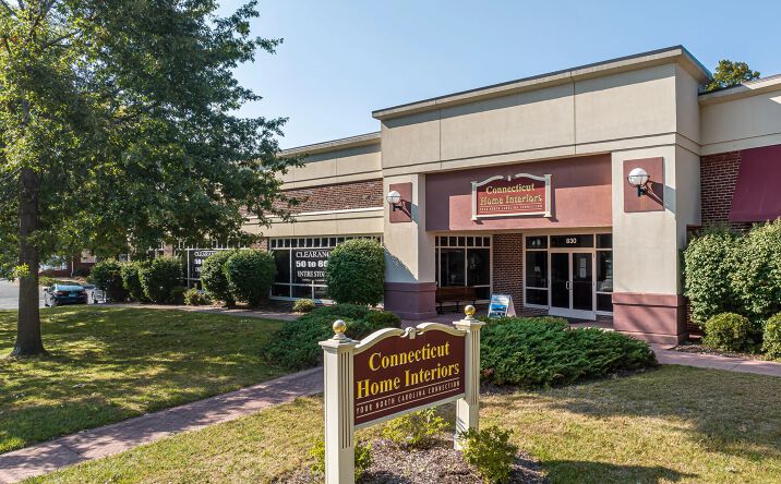 Pictures of Retail, Office, Restaurant property located at 830 Farmington Ave, West Hartford, CT 06119 for lease - image #1
