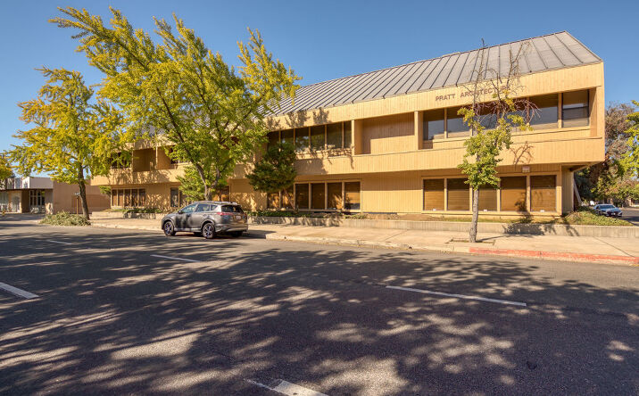 Pictures of Office property located at 1207 13th St, Modesto, CA 95354 for lease - image #1