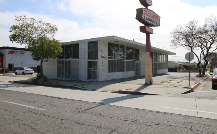 Pictures of Retail, Restaurant, Special Purpose property located at 11101 Crenshaw Blvd, Inglewood, CA 90303 for lease - image #1