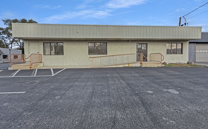 Pictures of Retail property located at 2904 IL-120, McHenry, IL 60051 for lease - image #1