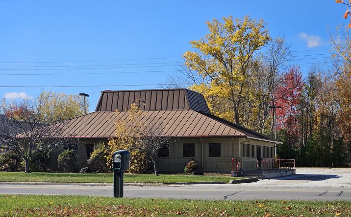 Pictures of Retail, Restaurant property located at 3199 Bay Rd, Saginaw, MI 48603 for lease - image #1