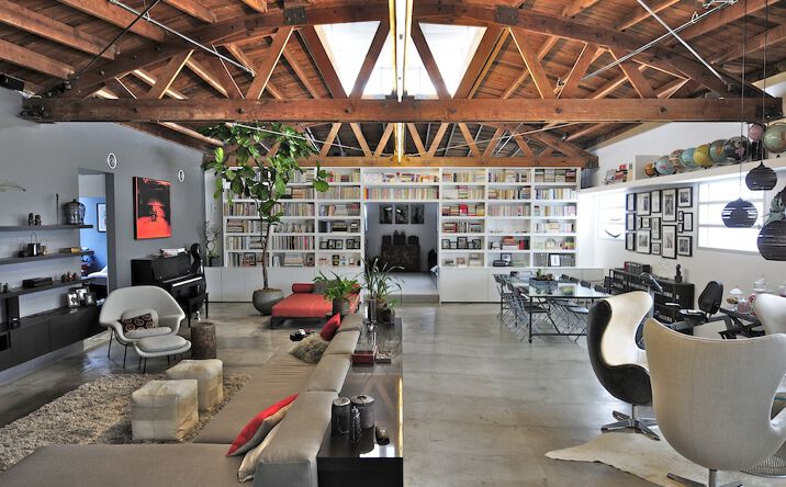 Pictures of Office property located at 1920 Olympic Blvd, Santa Monica, CA 90404 for lease - image #1