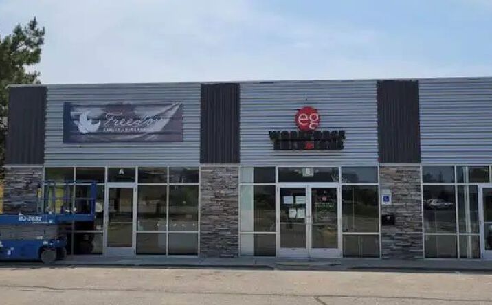 Pictures of Retail, Office property located at 3682 29th St SE, Kentwood, MI 49512 for lease - image #1
