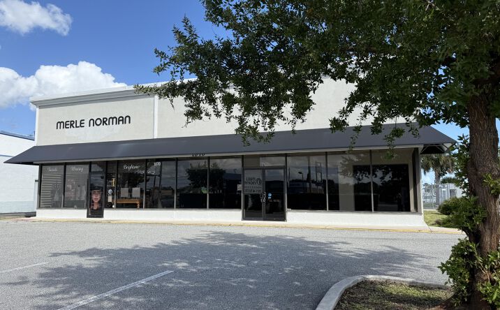 Pictures of Retail property located at 1070 N Courtenay Parkway A, Merritt Island, FL 32953 for lease - image #1