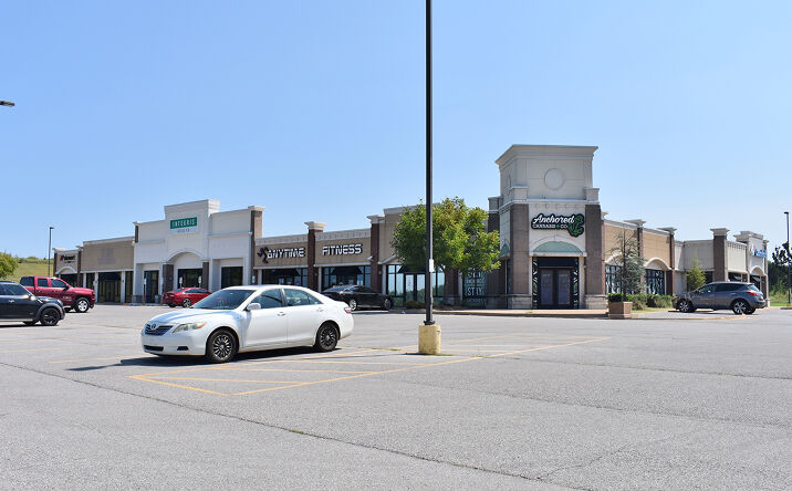 Pictures of Retail property located at 1726 S Division St, Guthrie, OK 73044 for lease - image #1