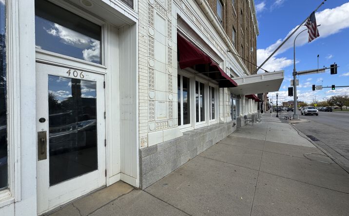 Pictures of Retail, Office property located at 406 W Main St, Mandan, ND 58554 for lease - image #1