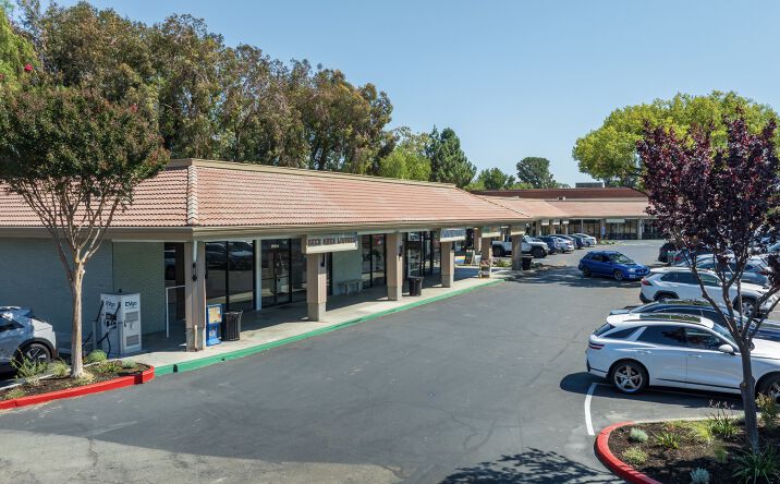 Pictures of Retail property located at 2550 San Ramon Valley Blvd, San Ramon, CA 94583 for lease - image #1