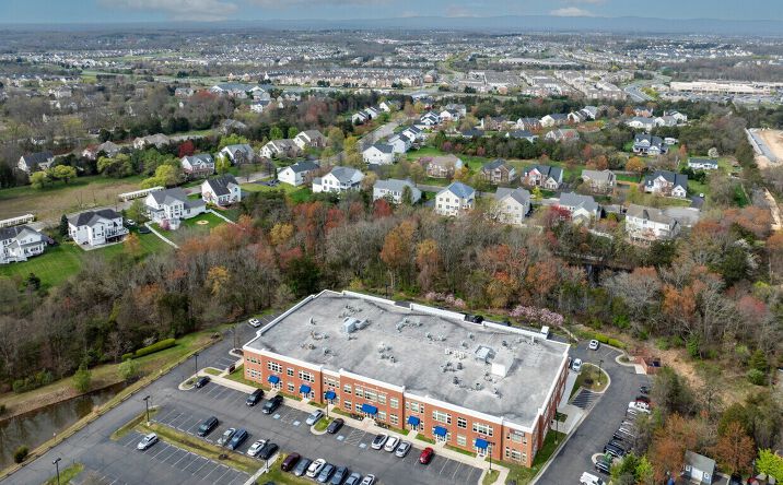Pictures of Office property located at 43130 Amberwood Plaza, South Riding, VA 20152 for lease - image #1