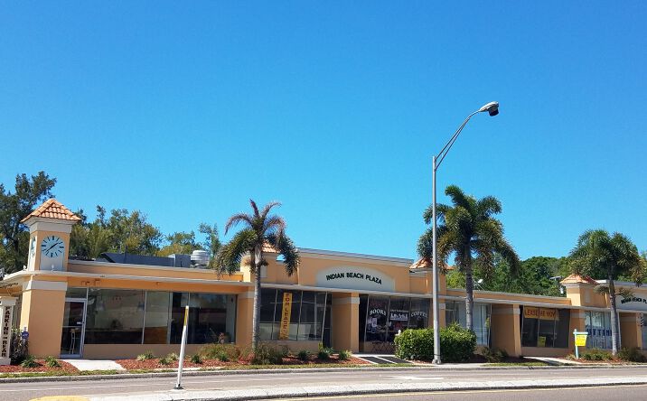 Pictures of Retail property located at 2801 N Tamiami Trl, Sarasota, FL 34234 for lease - image #1