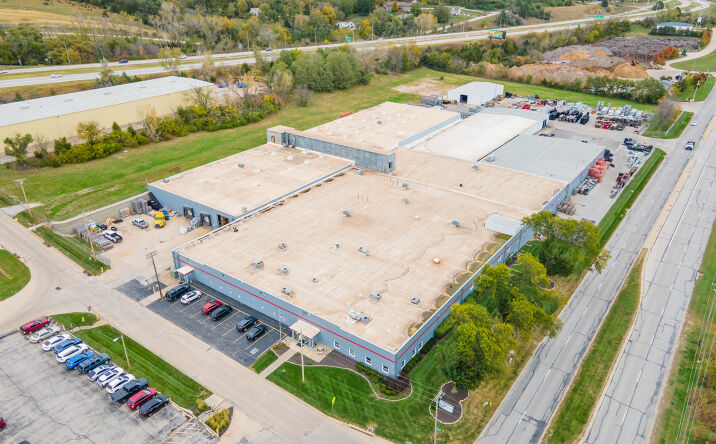 Pictures of Industrial property located at 4350 McKinley St, Omaha, NE 68112 for lease - image #1