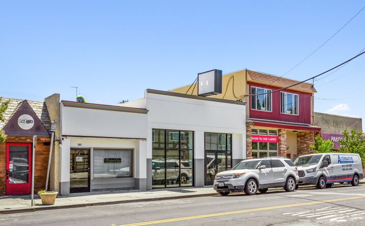 Pictures of Retail property located at 1185 Laurel St, San Carlos, CA 94070 for lease - image #1