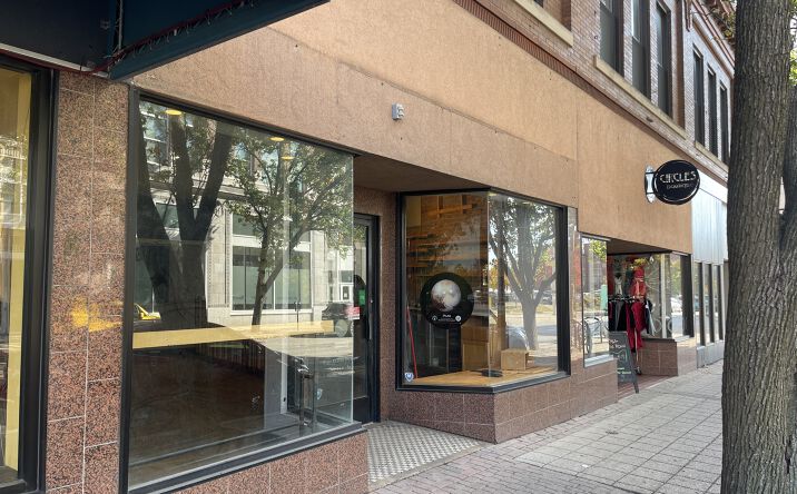 Pictures of Retail, Restaurant property located at 116 N Neil St, Champaign, IL 61820 for lease - image #1