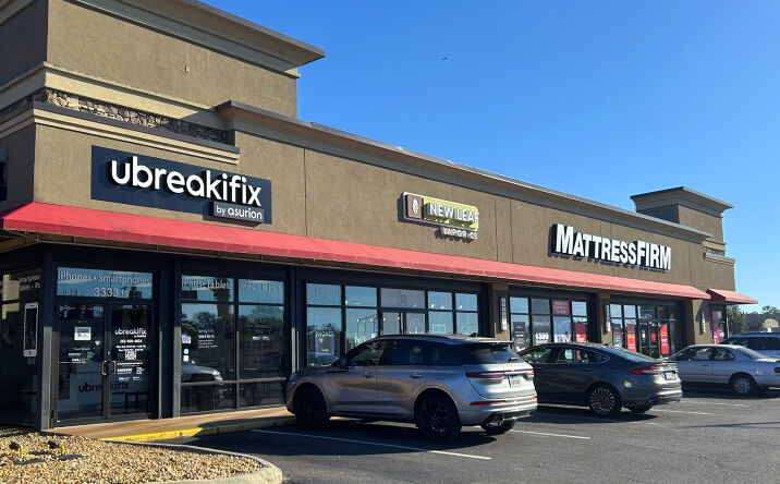 Pictures of Retail property located at 3333 SW Archer Rd, Gainesville, FL 32608 for lease - image #1