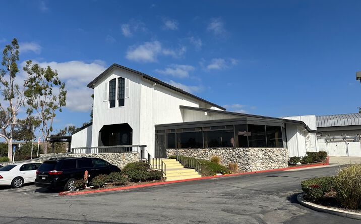 Pictures of Retail, Office property located at 800-880 N Diamond Bar Blvd, Diamond Bar, CA 91765 for lease - image #1