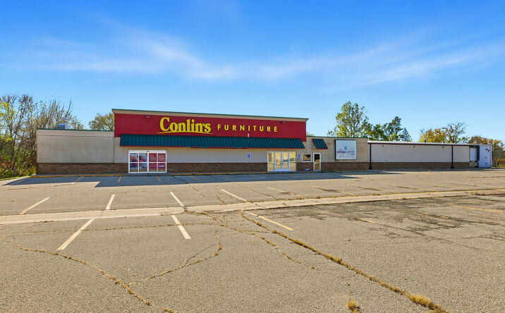 Pictures of Retail, Industrial property located at 310 34th Ave W, Alexandria, MN 56308 for lease - image #1
