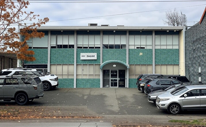 Pictures of Office property located at 2371 Eastlake Ave E, Seattle, WA 98102 for lease - image #1