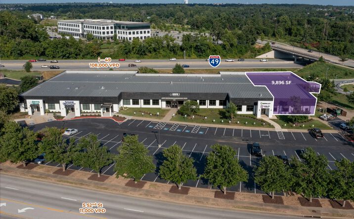 Pictures of Office property located at 1001 S 52nd St, Rogers, AR 72758 for lease - image #1